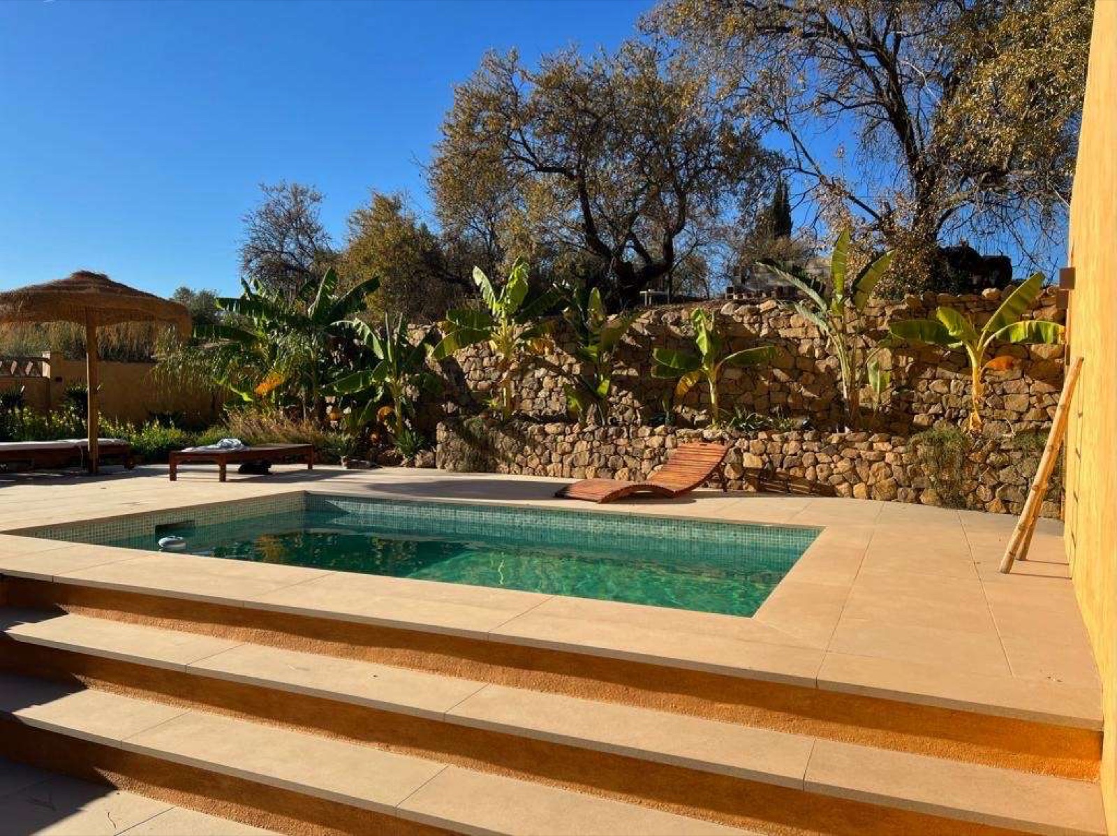 Swimming pool with mountain views